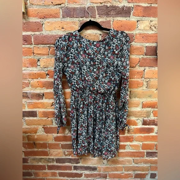 Abercrombie & Fitch Floral Long Sleeve Dress - Picture 3 of 3